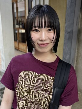 エヴリンアンドペイジ(Evelyn&paige) ぱつっとボブ/顔まわりレイヤー/暗髪【神戸元町/水原】