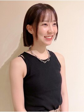 トップヘアー アヴェニュー 刈谷(TOPHAIR Avenue) 顔まわりデザイン、襟足ギリギリ、パッつとボブ