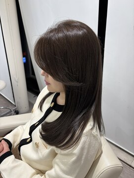 エアー 福岡(AIR) 透明感グレージュ×大人レイヤー