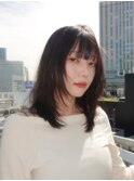 レイヤーカット ミディアムレイヤーくびれヘア フェイスレイヤー