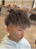 ホワイトメッシュツイストパーマ/MEN’S HAIR/刈り上げマッシュ