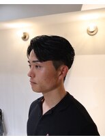 シーンバイラッド ヘルム(SCENE by RAD helm)&nbsp;清潔感抜群ビジネスセンターパートツーブロックメンズカット艶感