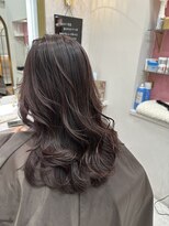 ザトエル 栄(THE TOEL) ●ブリーチなしでも叶う!透け感たっぷりのダークグレージュ