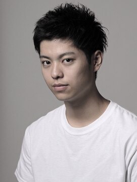 ジュネス(JUNES) アップバングショートスタイル / かき上げヘア