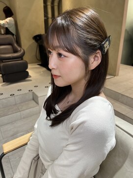 ティア(Tia.) (縮毛矯正/髪質改善/ロングヘア/前髪/韓国レイヤー)