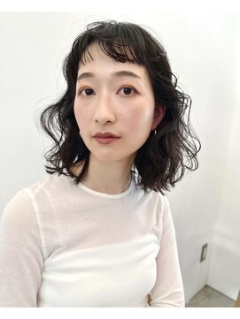 ナループロアオハナ(Nalu pu loa ohana) ロブヘア/ロブカット/黒髪/黒髪ヘア/ぷつっとカット