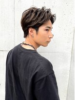 センターパートツーブロック 眉毛　スキンフェード【SOHO銀座】