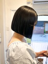 ラレイ ハラジュク(Lalei harajuku)&nbsp;【白石】顎下ボブ/ブルーブラック/艶カラー