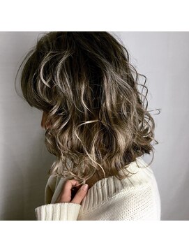 ロッタディディオ(ROTTA di Dio) 透け感たっぷり外国人風3Dハイライトグラカラー