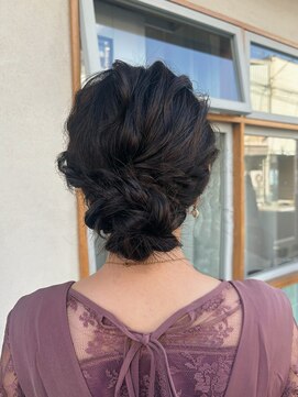 フリッカ 西荻窪店(FLYCKA) ゆるふわシニヨン