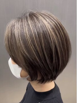 ケーアールツーエス 鳳店(KR2S) 白髪ぼかしハイライト