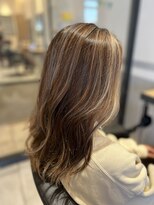 アース オーセンティック 越谷レイクタウン店(EARTH Authentic)&nbsp;大人ハイライト/セミロング20代30代40代50代60代