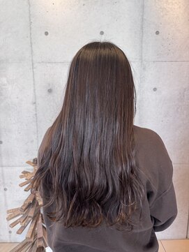 アチーブティルスマートサロン 豊川末広通店(achieve till Smart Salon) 透明感パールベージュ艶カラーゆるふわウェーブロングヘア