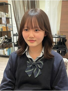 ヘアメイク シュシュ(Hair make chou chou) ミディアムレイヤー　髪質改善　顔まわりカット