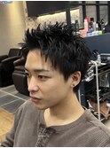 カットでキマる質感抜群スパイキーショート