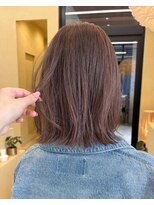 スニュウ(snuw)&nbsp;似合わせカットレイヤーボブミルクティカラー春カラー