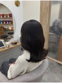 暗めグレージュ