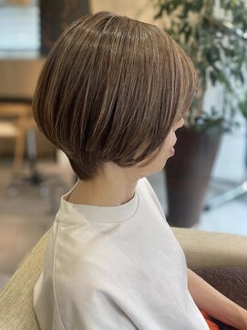 フリップビーアヴェダ(FLIP B AVEDA) 千葉美容院×本八幡×丸みショートボブ×美シルエット
