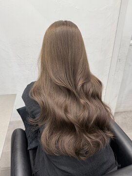 コア 梅田茶屋町店(Core) レイヤーカット　梅田　ミルクベージュ　艶髪