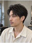自然な毛流れの大人黒髪ショート