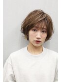 ナチュラルショート×ハイライトカラー