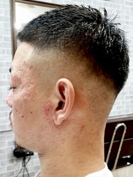 サロンドクロエ(Salon de Chloe) クロップヘア__バーバヘア__お洒落ボウズ__刈り上げ__フェード★
