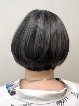 ネックス 表参道本店(nex) 【nex 表参道】白髪ぼかし ハイライト ショートボブ 齋藤