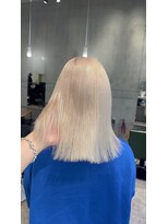 モニカ(MONIQA)&nbsp;ホワイトベージュ