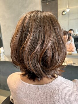 ユウシヘアー(Yushi Hair) ミディアムレイヤー