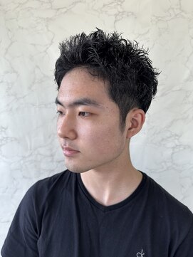 ウシワカマルエムティードット(USHIWAKAMARU MT.) 短髪パーマ