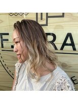 エフパレードシーサイド(F.PARADE seaside)&nbsp;グラデーション×ホワイトベージュ