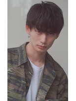 レジュアル(RESSUAL)&nbsp;無造作パーマ　センターパート　スリークショート