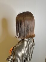 ブロッサム 東久留米店(Blossom)&nbsp;20代30代40代前下がりストレート小顔補正立体カット