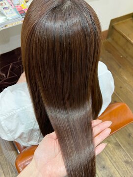 ル コワン ククー(Le coin coucou) 酸性ストレート