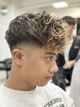 テクト バイアッシュ 吉祥寺店(Tect by Ash) スペインカールブリーチパーマスパイラルパーマフェード19時以降