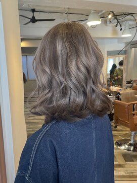 ソーエン バイ ヘッドライト 春日店(soen by HEADLIGHT) ミルクティーホワイトグレージュ