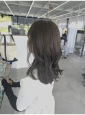 オリーブベージュ/透明感カラー/ベージュカラー