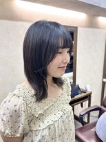 アンドカオマワリカットファム(Fann.)&nbsp;ナチュラルくびれミディ×顔まわりレイヤー