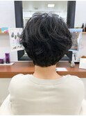 パーマ風癖毛ショート