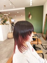 ヨハク(yohak)&nbsp;ウルフカット×暖色インナーカラー