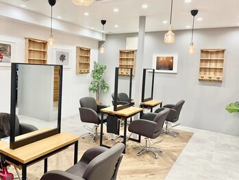 AUBE HAIR plus　金沢2号店 【オーブ へアー プラス】