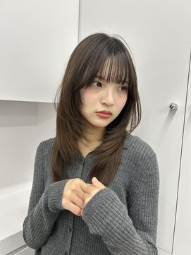 ユーフォリア 渋谷グランデ(Euphoria SHIBUYA GRANDE) ミディアムレイヤー オリーブグレージュ