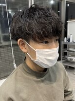 テン 心斎橋(tenn.)&nbsp;難波ツイストパーマメンズスパイラルパーマフェザーショート色気