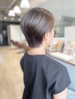 イルファ セイユウ 上野芝店(ehl:fa SEIYU)&nbsp;大人ナチュラル前下がりショートスタイル