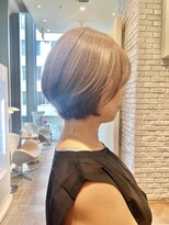 エルサフィロ ヨドヤバシ(el zafiro yodoyabashi)&nbsp;ミルクティーベージュ　ショートボブ