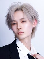 リップス 表参道店(LIPPS)&nbsp;韓国ミディアムセンターパートホワイトカラー