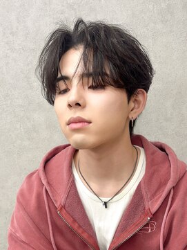 ジーナ 天神(Zina) 【福岡/天神/メンズパーマ】シースルーセンターパート