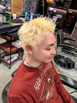 フォーコーナーズカットショップスリーセント 栄(FourCornersCutShop 3/cent)&nbsp;【ハイトーンスパイキーショート】