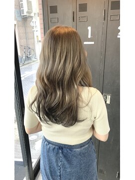アインス 高田馬場(eins) エンドカラー