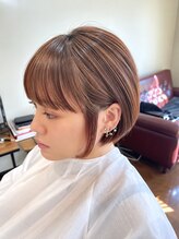 アドア(ADOR)&nbsp;大人可愛いインナーカラーボブ
